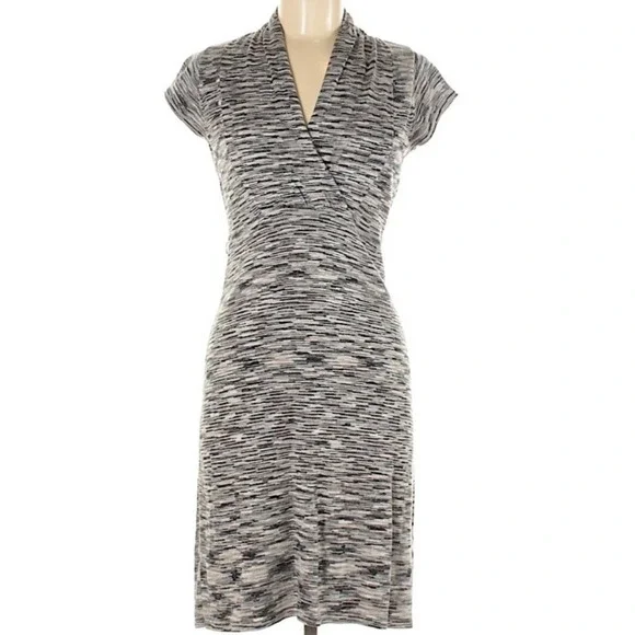 Design History | Dresses | Design History Knit Dress V Neck Bodycon  Lightweight Short Sleeves Size Medium | Poshmark
